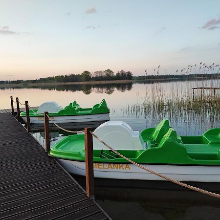 Siedlisko Nr 4A Nad Jeziorem Skarlinskim, Jezioro, Mazury, Domki Letniskowe Kurzetnik Exterior foto